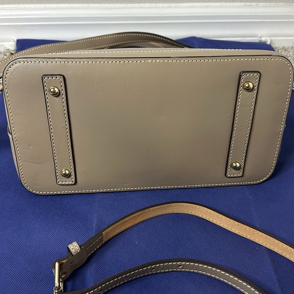 Dooney & Bourke handbag beige tan leather top handle shoulder crossbody bag NWT - Picture 7 of 17
